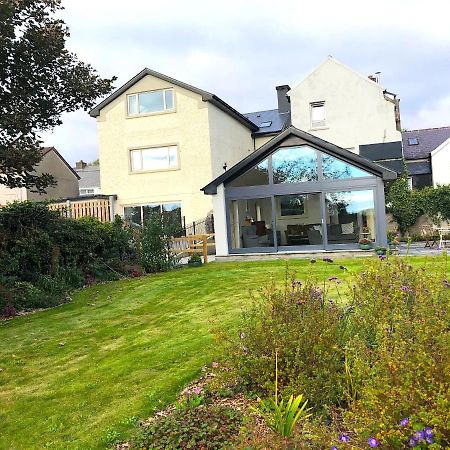 Dingle Garden Townhouse Bed & Breakfast Bagian luar foto The house of the artist in 2019